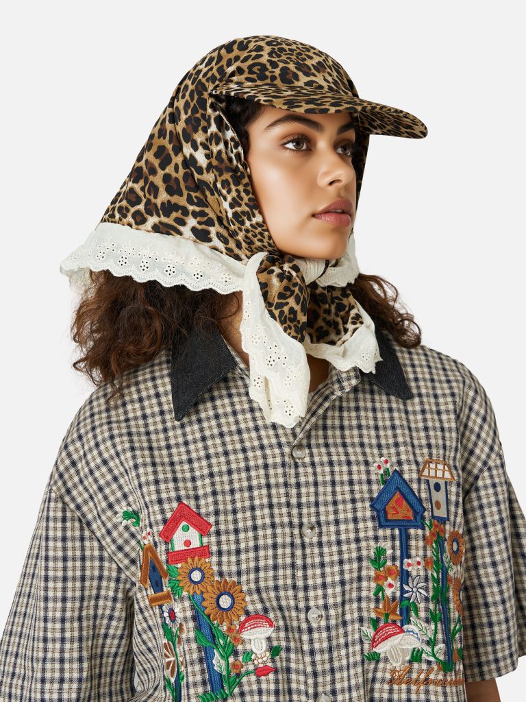 Leopard Graphic Lace Bandana Cap